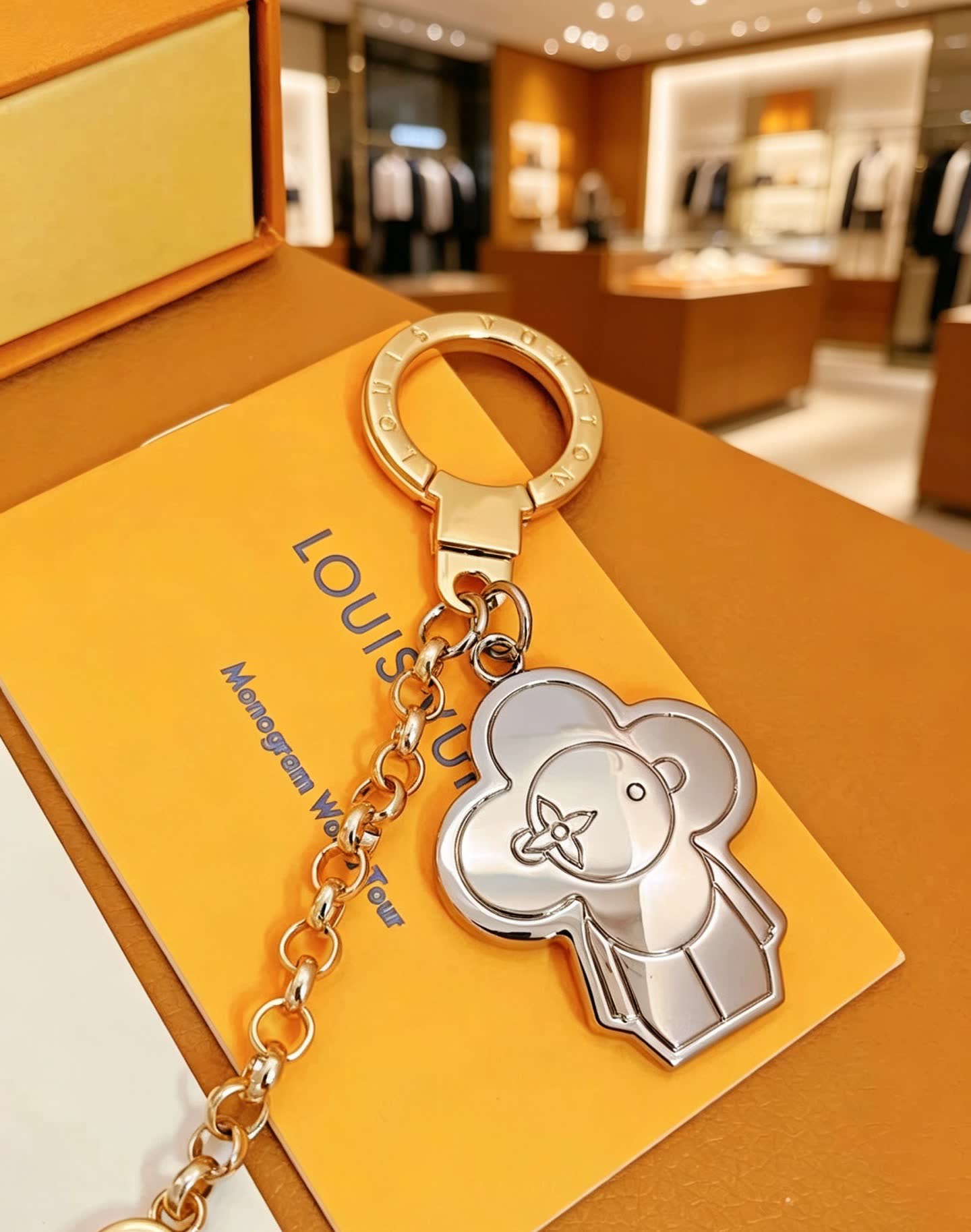 Louis Vuitton M60055 Keychain